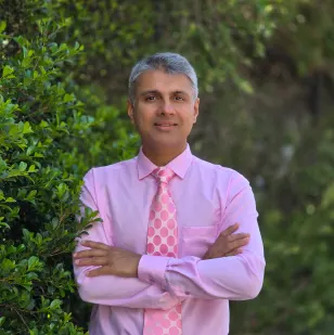 Dr Niranjan